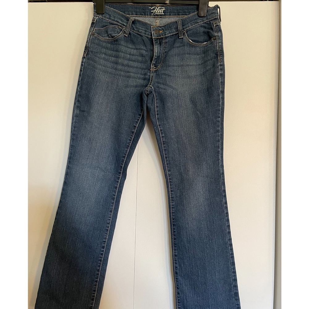 Old navy jeans flirt cut size 6 regular